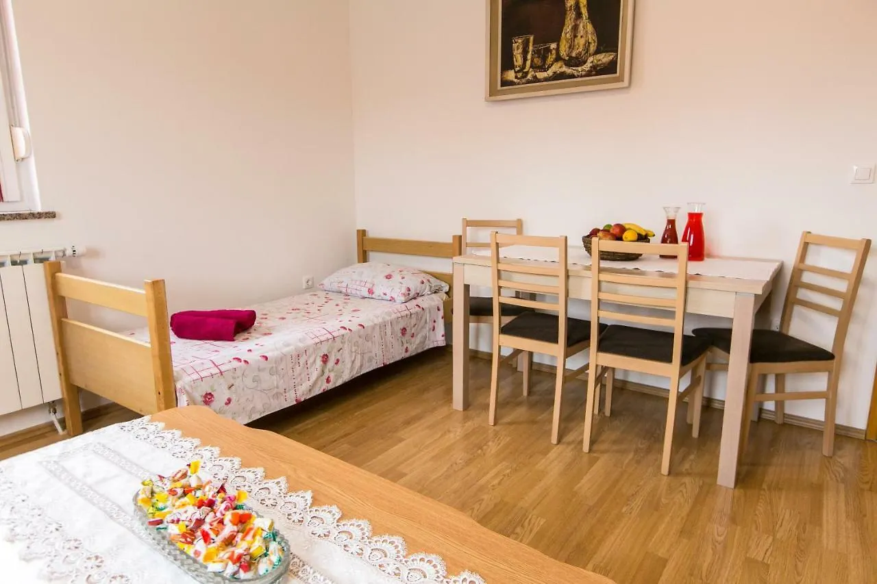 Amela Apartment Pula