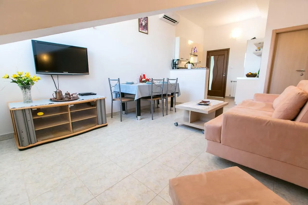 Amela Apartment Pula