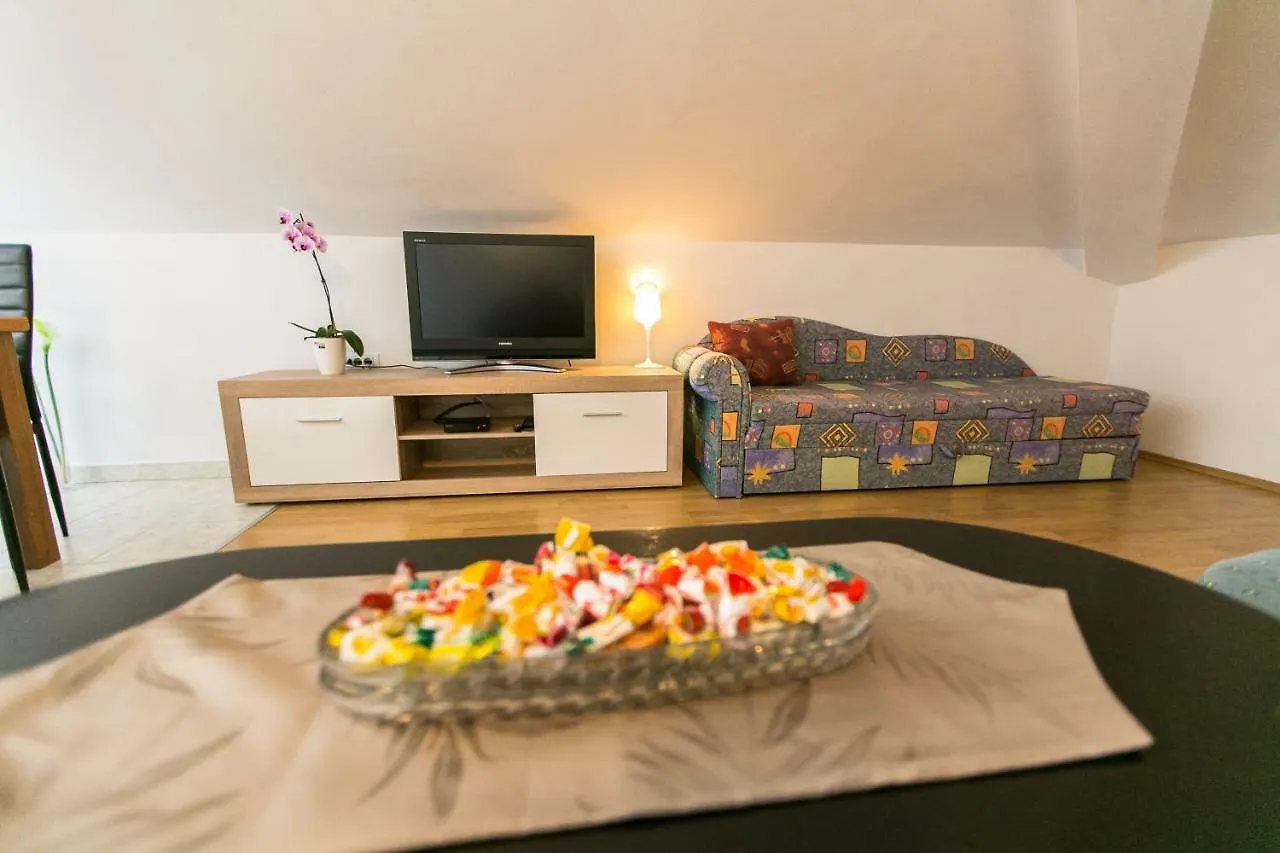 Amela Apartment Pula