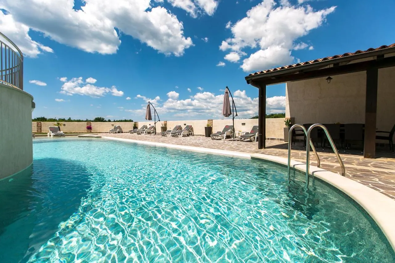 Amela Apartment Pula Croatia