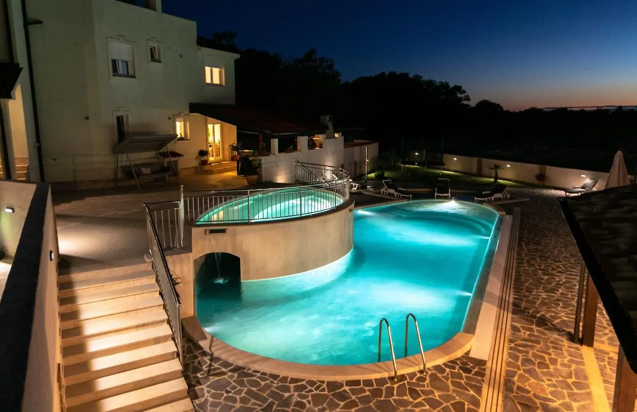 Amela Apartment Pula